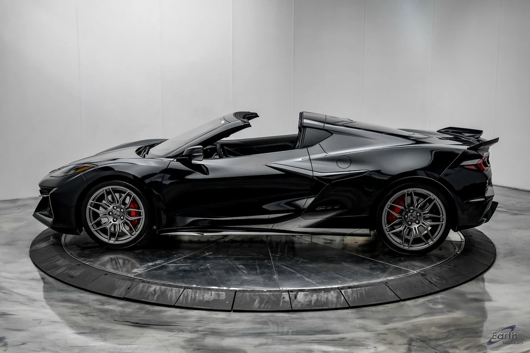 2025 Chevrolet Corvette C8 Z06 - Image 7 of 12