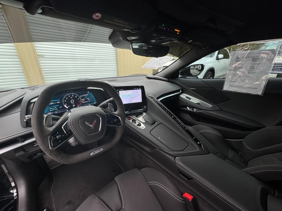 2025 Chevrolet Corvette C8 Z06 - Image 10 of 12