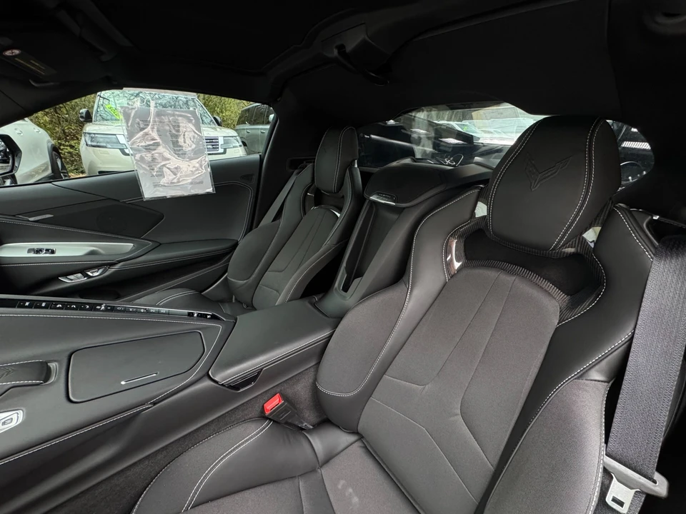 2025 Chevrolet Corvette C8 Z06 - Image 11 of 12