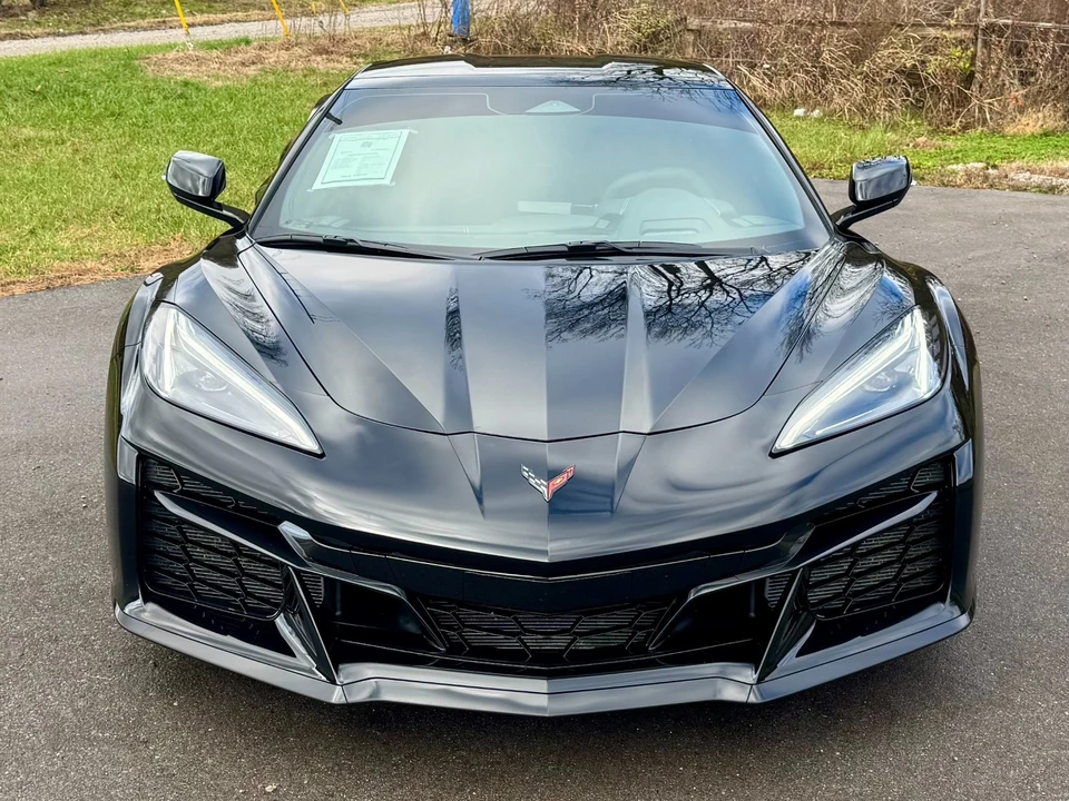 2025 Chevrolet Corvette C8 Z06 - Image 2 of 12