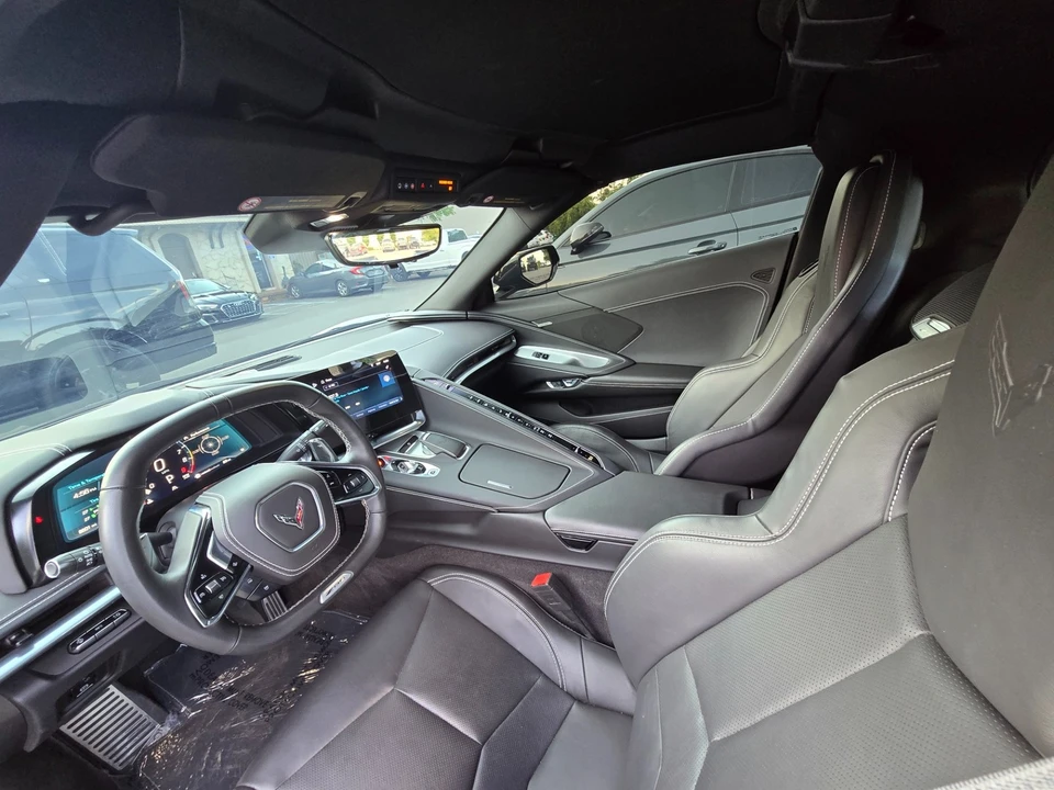 2025 Chevrolet Corvette C8 Z06 - Image 11 of 31