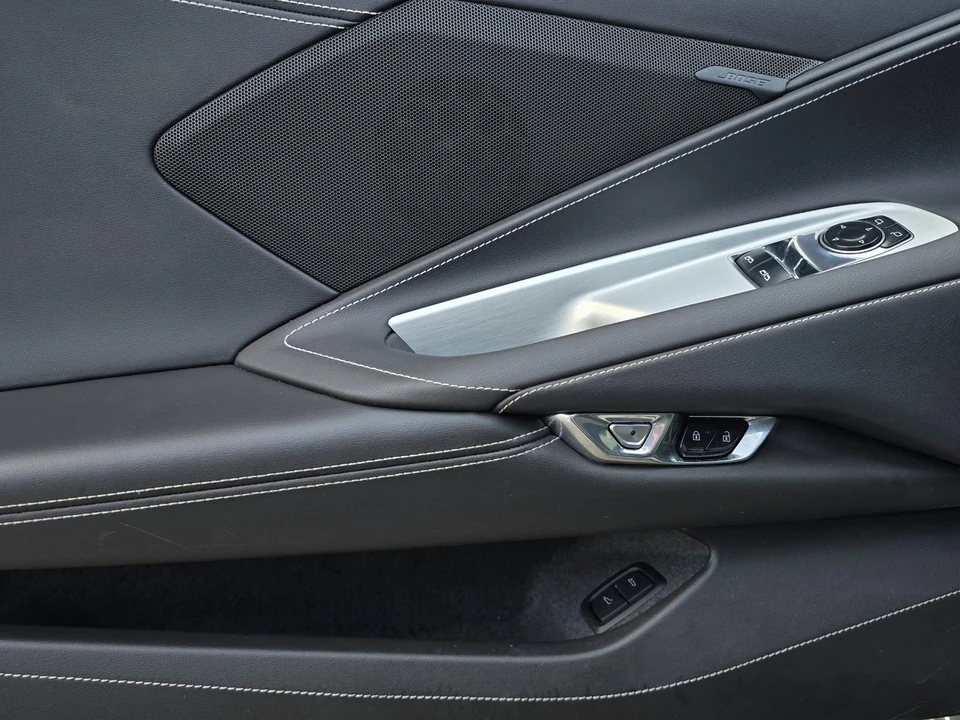 2025 Chevrolet Corvette C8 Z06 - Image 19 of 31