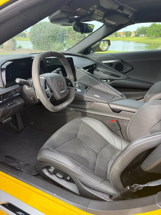 2025 Chevrolet Corvette C8 Z06 - Image 17 of 24