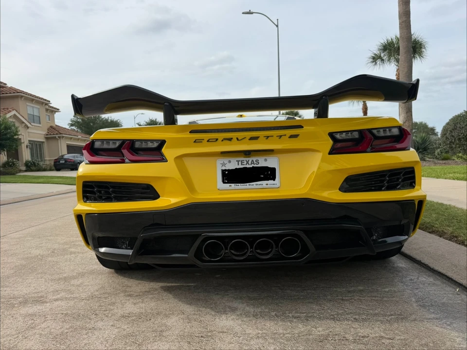 2025 Chevrolet Corvette C8 Z06 - Image 8 of 24