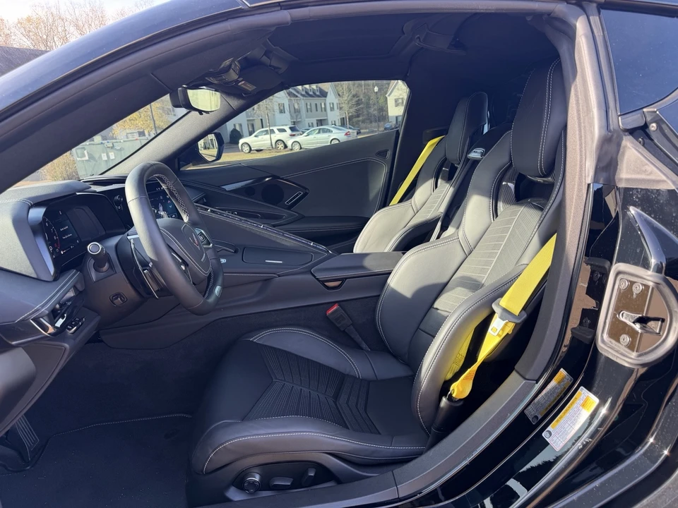 2025 Chevrolet Corvette C8 Z06 - Image 15 of 21