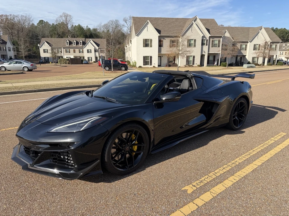 2025 Chevrolet Corvette C8 Z06 - Image 9 of 21