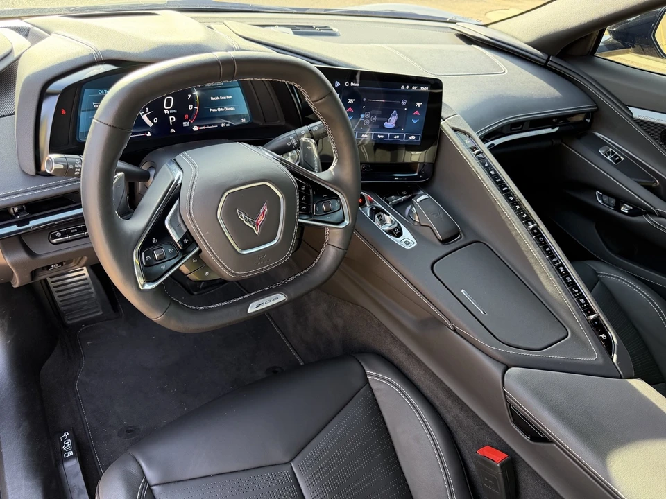 2025 Chevrolet Corvette C8 Z06 - Image 16 of 21