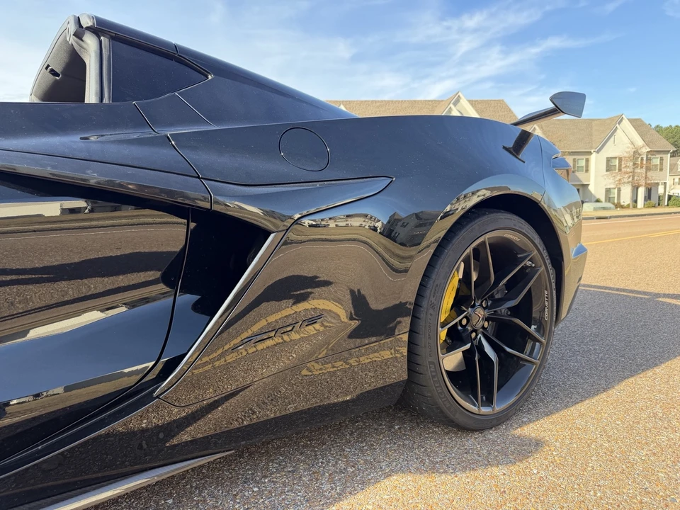 2025 Chevrolet Corvette C8 Z06 - Image 12 of 21