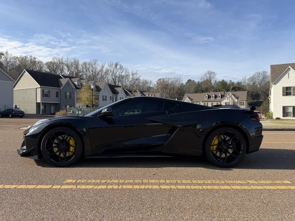 2025 Chevrolet Corvette C8 Z06 - Image 6 of 21