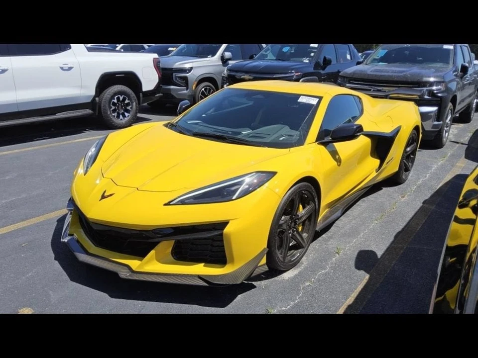2025 Chevrolet Corvette C8 Z06 - Image 10 of 10
