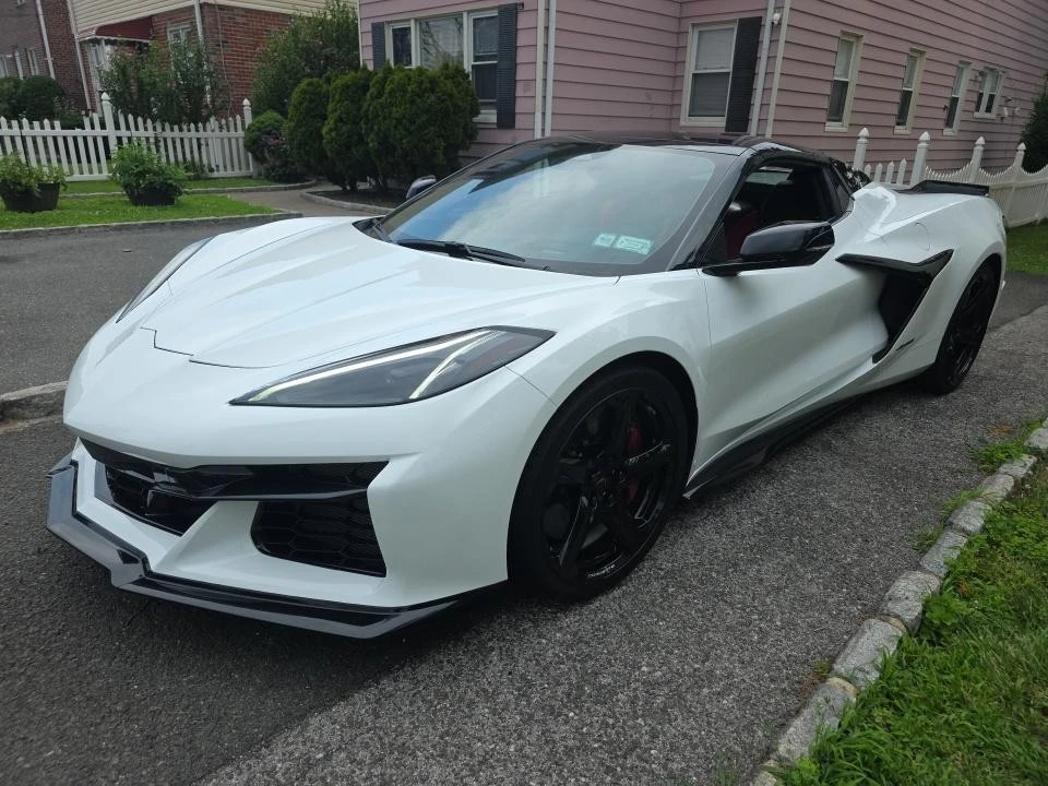 2025 Chevrolet Corvette C8 Z06 - Image 4 of 20