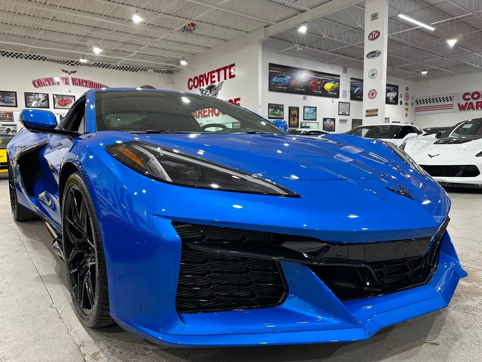 2025 Chevrolet Corvette C8 Z06 - Image 12 of 21