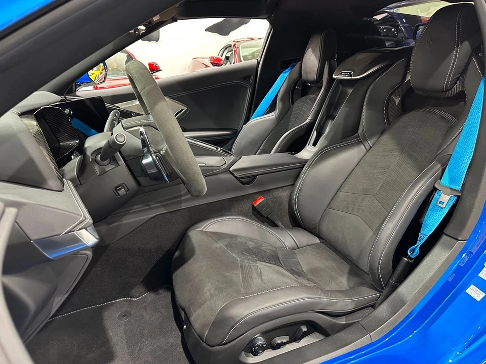 2025 Chevrolet Corvette C8 Z06 - Image 16 of 21