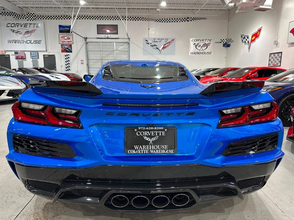 2025 Chevrolet Corvette C8 Z06 - Image 9 of 21