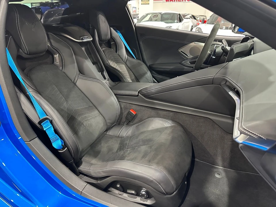 2025 Chevrolet Corvette C8 Z06 - Image 17 of 21