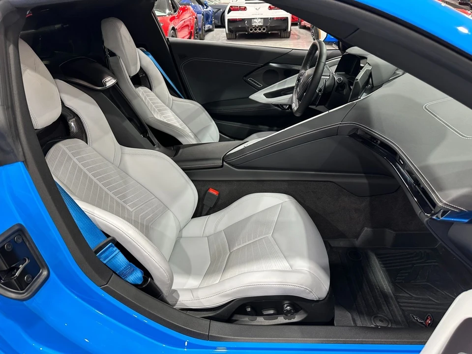 2025 Chevrolet Corvette C8 Z06 - Image 19 of 21