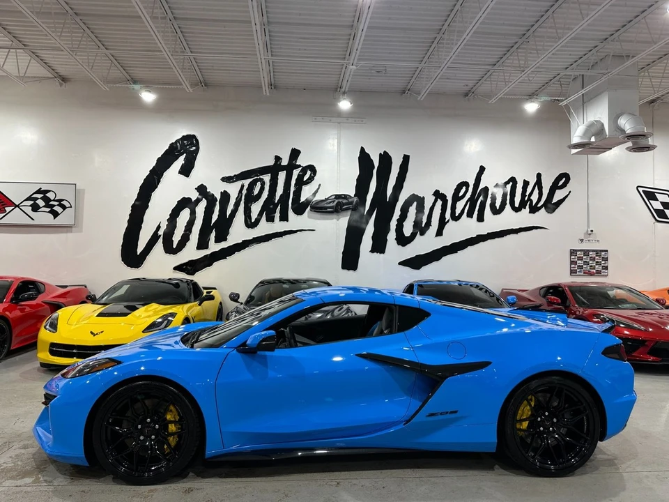 2025 Chevrolet Corvette C8 Z06 - Image 2 of 21