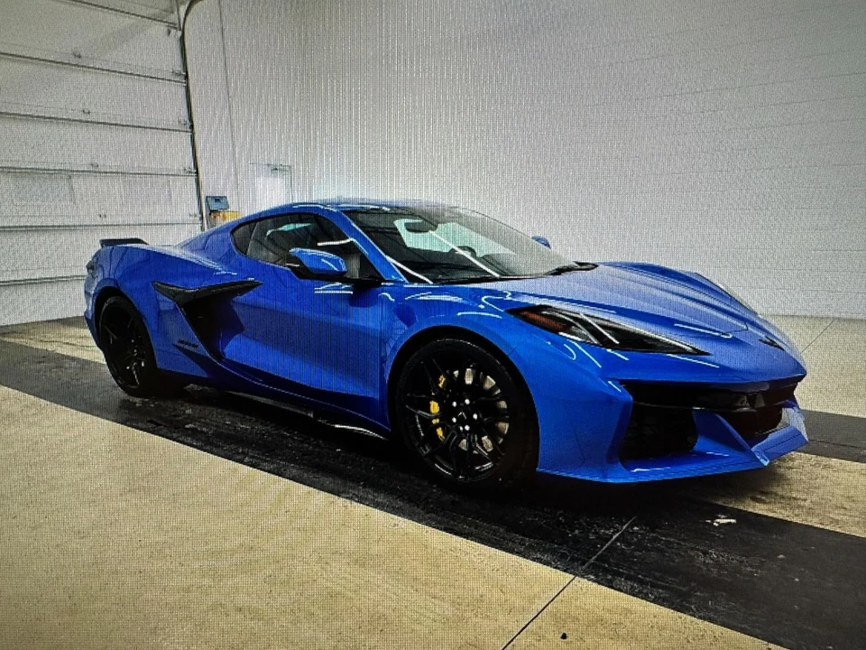 2025 Chevrolet Corvette C8 Z06 - Image 4 of 11