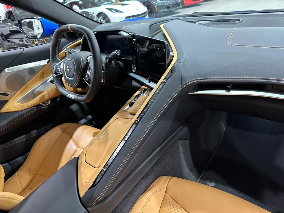 2025 Chevrolet Corvette C8 Z06 - Image 15 of 21