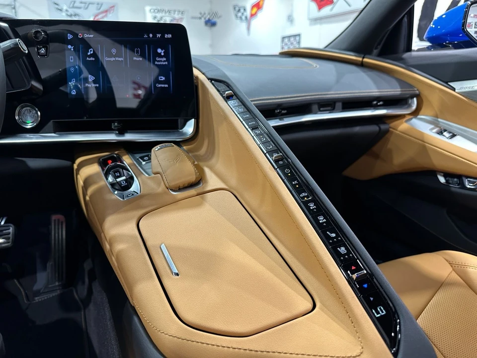 2025 Chevrolet Corvette C8 Z06 - Image 17 of 21