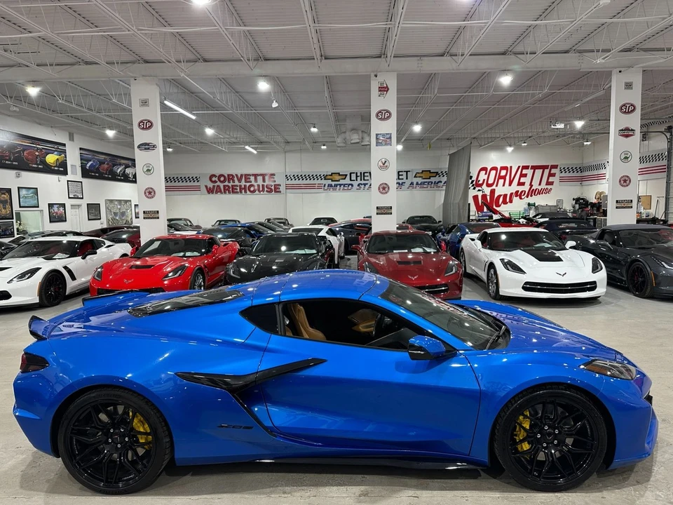 2025 Chevrolet Corvette C8 Z06 - Image 6 of 11