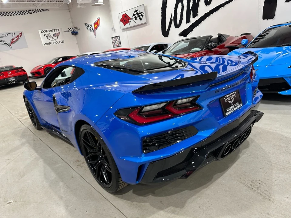 2025 Chevrolet Corvette C8 Z06 - Image 4 of 21