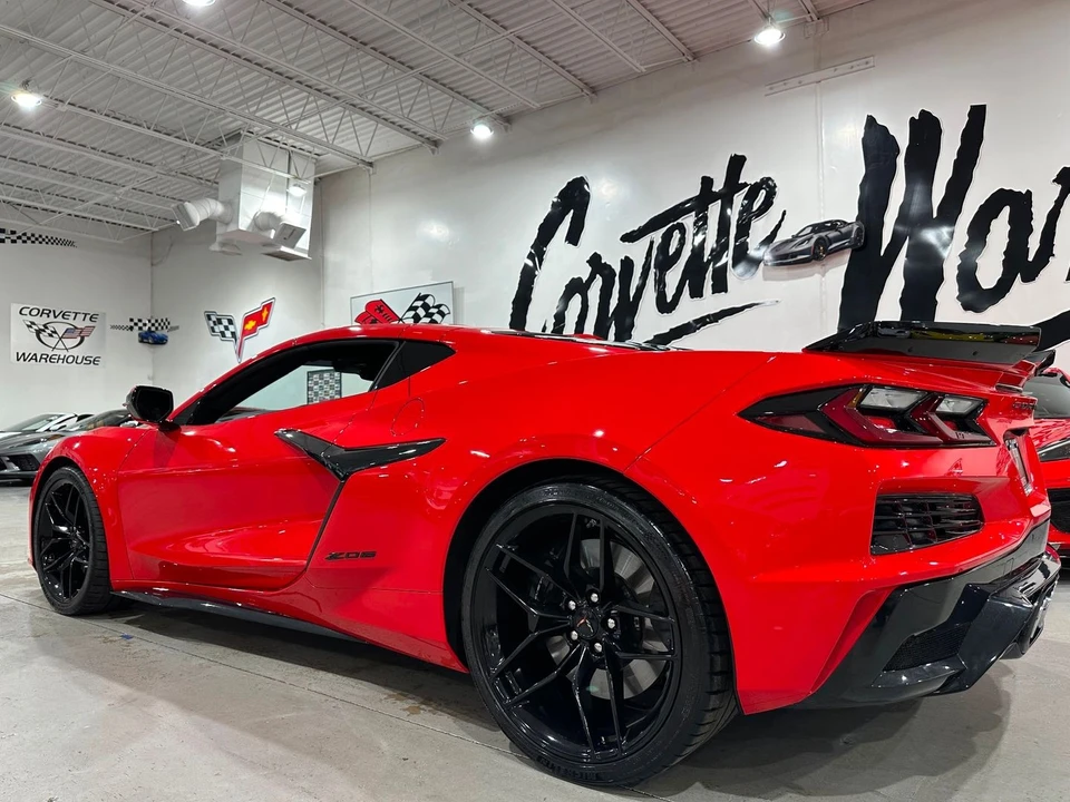 2025 Chevrolet Corvette C8 Z06 - Image 4 of 21