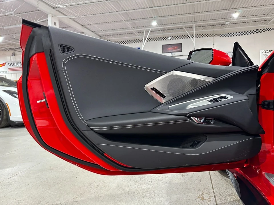 2025 Chevrolet Corvette C8 Z06 - Image 16 of 21