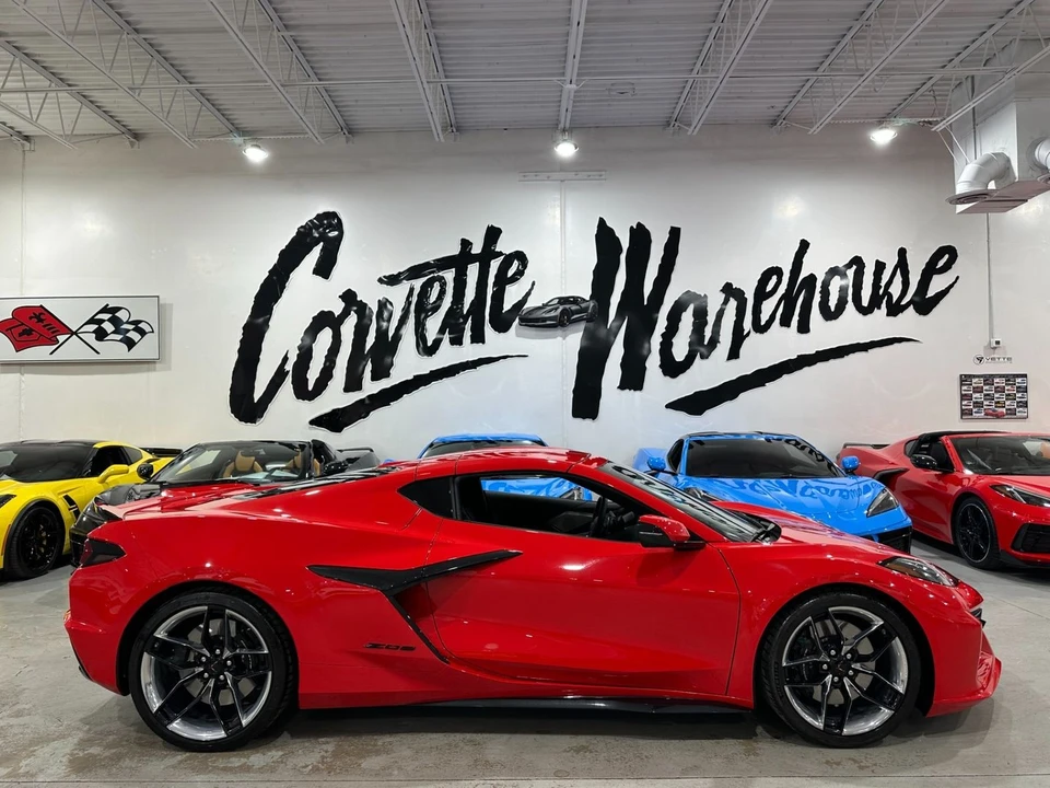 2025 Chevrolet Corvette C8 Z06 - Image 10 of 21