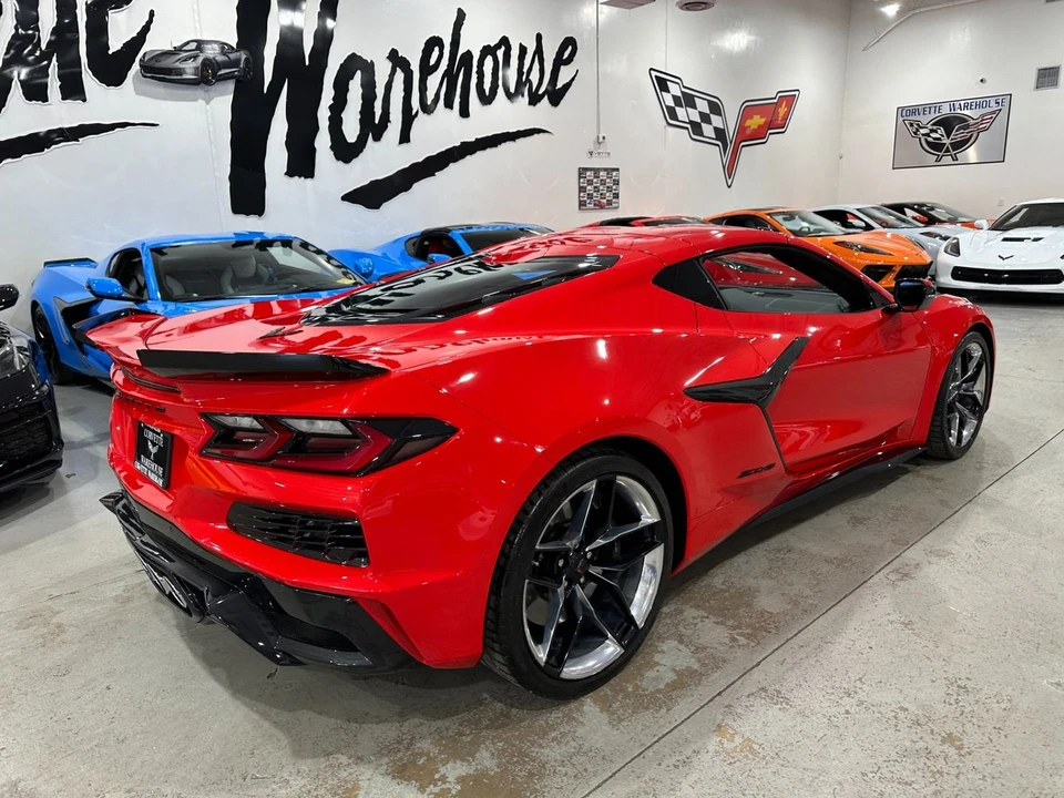 2025 Chevrolet Corvette C8 Z06 - Image 9 of 21