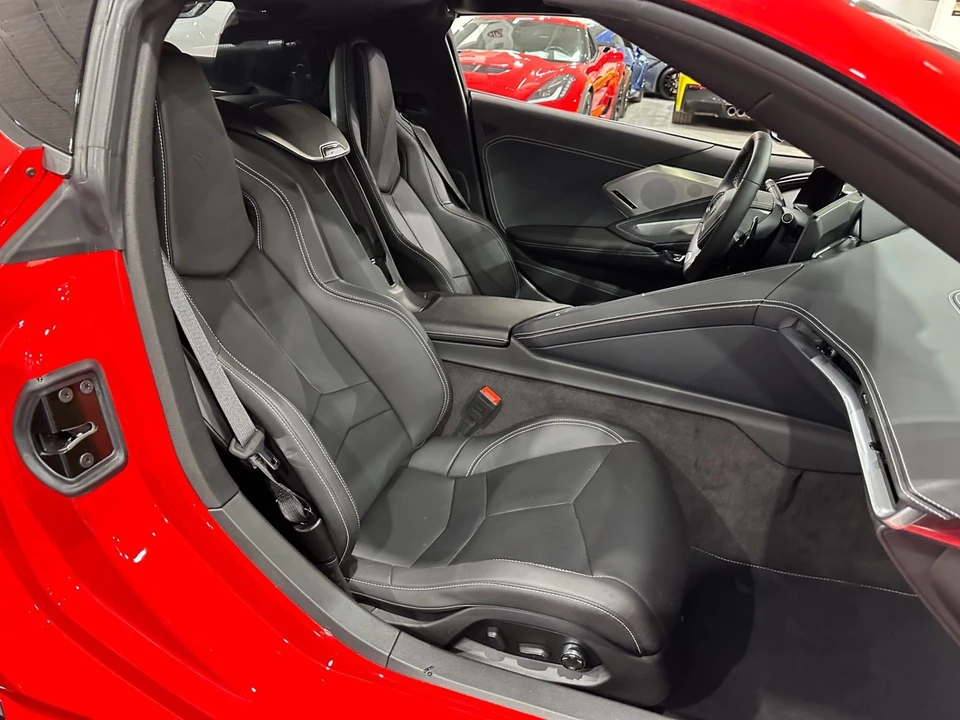 2025 Chevrolet Corvette C8 Z06 - Image 14 of 21