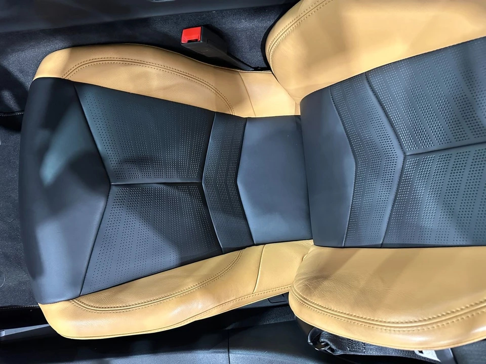 2025 Chevrolet Corvette C8 Z06 - Image 18 of 21