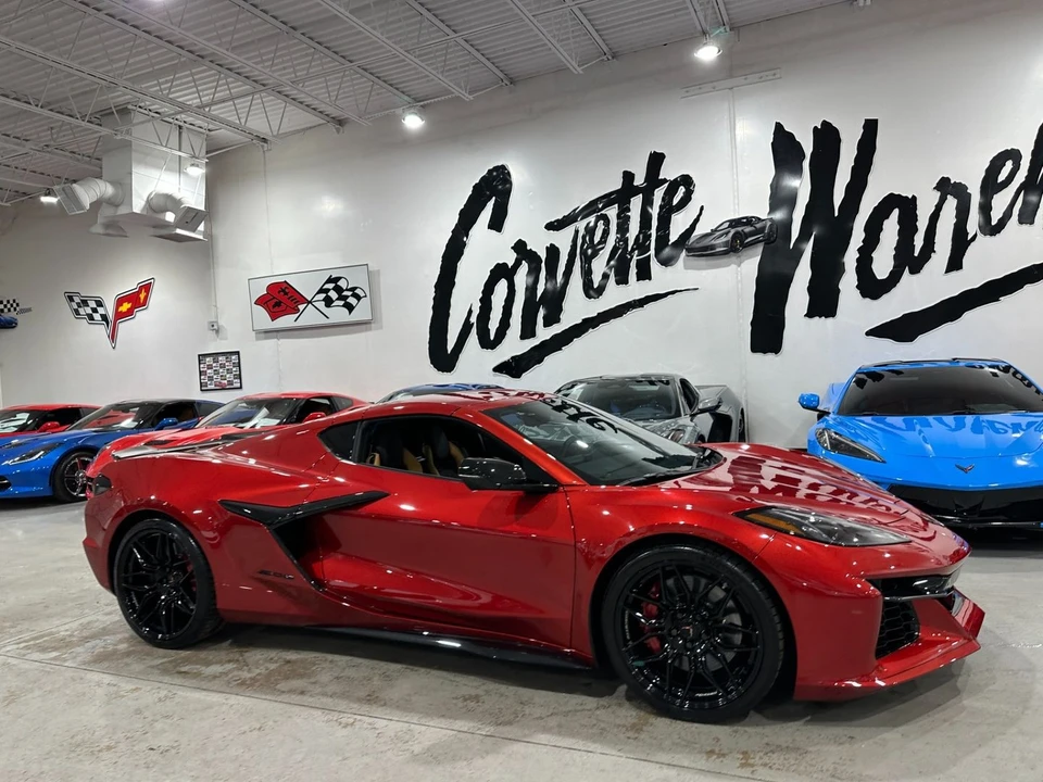 2025 Chevrolet Corvette C8 Z06 - Image 9 of 21