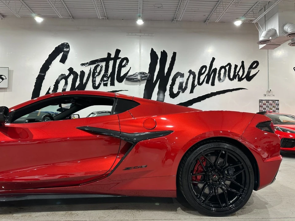 2025 Chevrolet Corvette C8 Z06 - Image 6 of 21