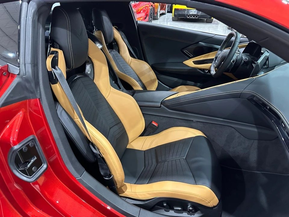 2025 Chevrolet Corvette C8 Z06 - Image 17 of 21