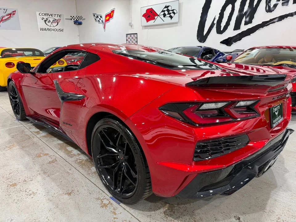 2025 Chevrolet Corvette C8 Z06 - Image 4 of 21