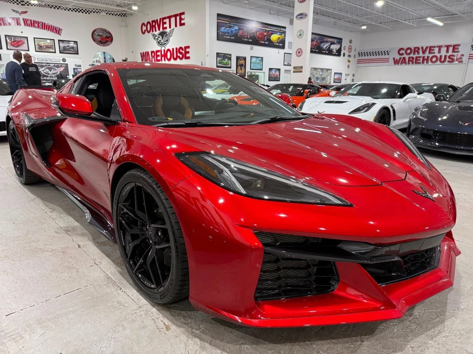 2025 Chevrolet Corvette C8 Z06 - Image 5 of 21