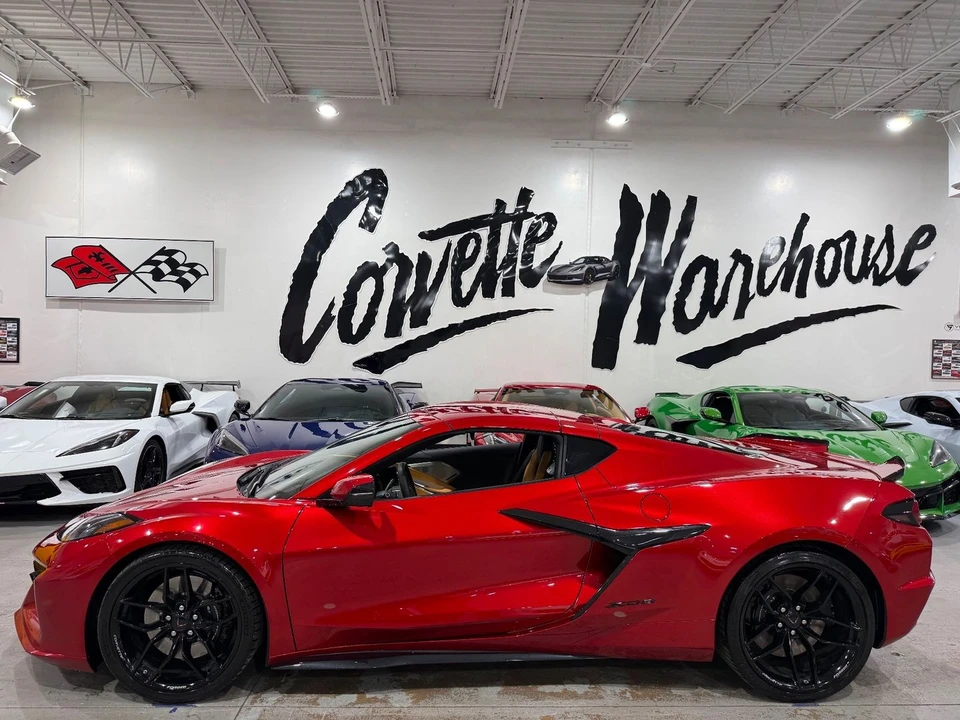 2025 Chevrolet Corvette C8 Z06 - Image 2 of 21