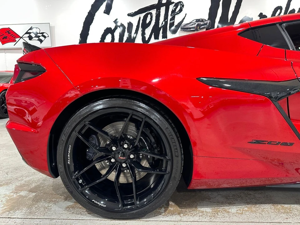 2025 Chevrolet Corvette C8 Z06 - Image 19 of 21