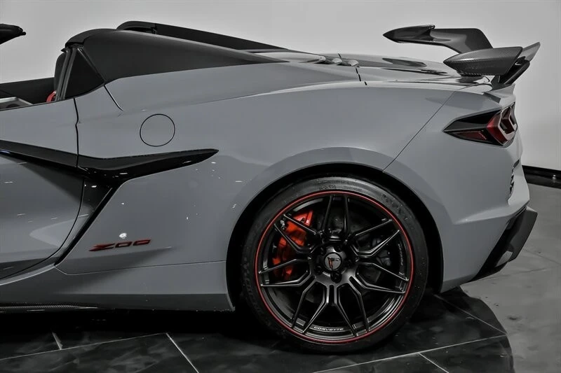 2025 Chevrolet Corvette C8 Z06 - Image 8 of 21