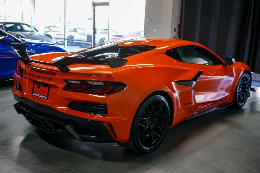 2025 Chevrolet Corvette C8 Z06 - Image 7 of 12