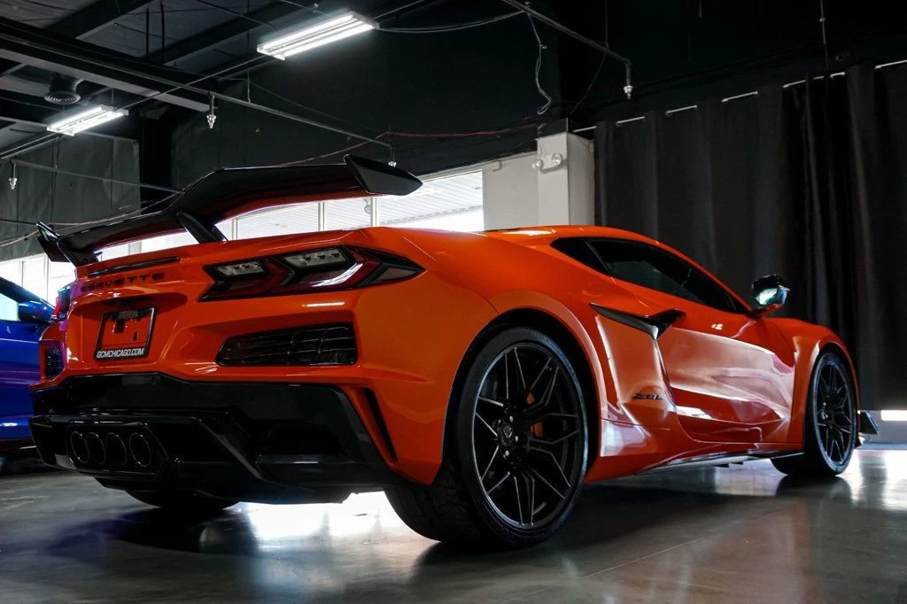 2025 Chevrolet Corvette C8 Z06 - Image 6 of 12