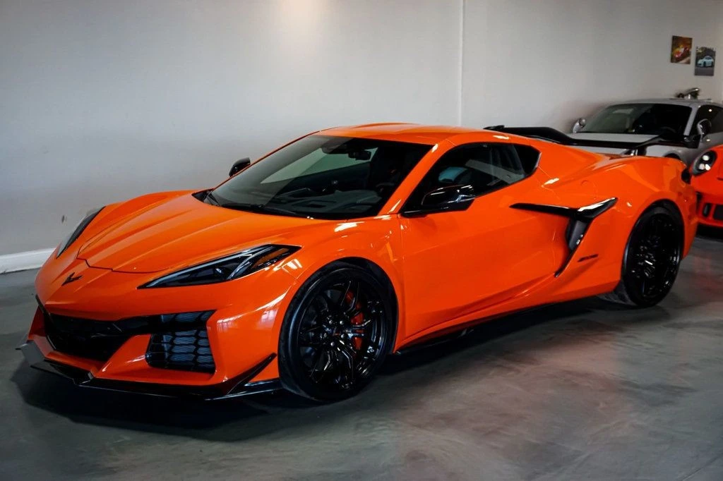 2025 Chevrolet Corvette C8 Z06 - Image 5 of 12