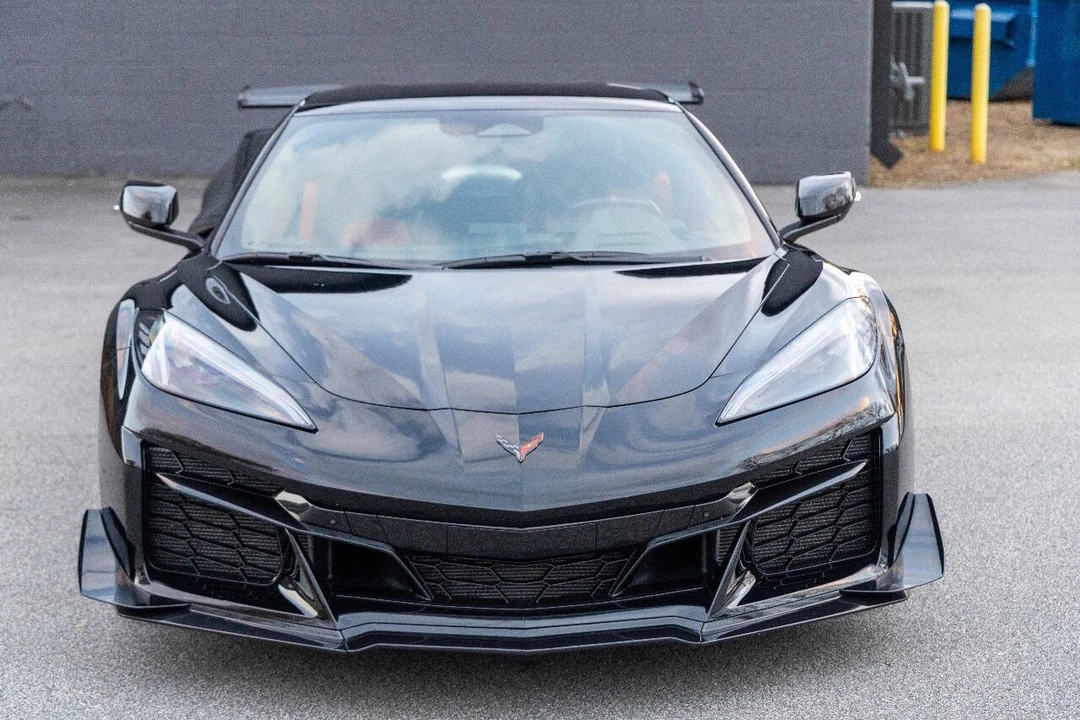 2025 Chevrolet Corvette C8 Z06 - Image 11 of 12