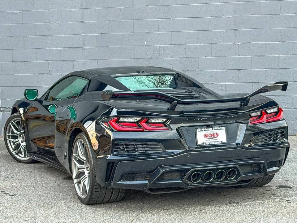 2025 Chevrolet Corvette C8 Z06 - Image 4 of 12