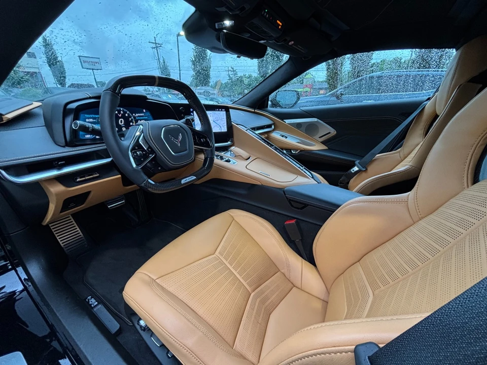2025 Chevrolet Corvette C8 Z06 - Image 10 of 31