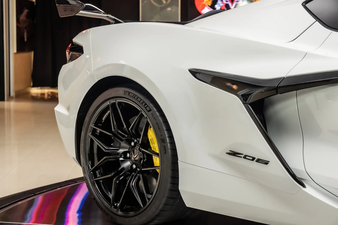 2025 Chevrolet Corvette C8 Z06 - Image 22 of 24
