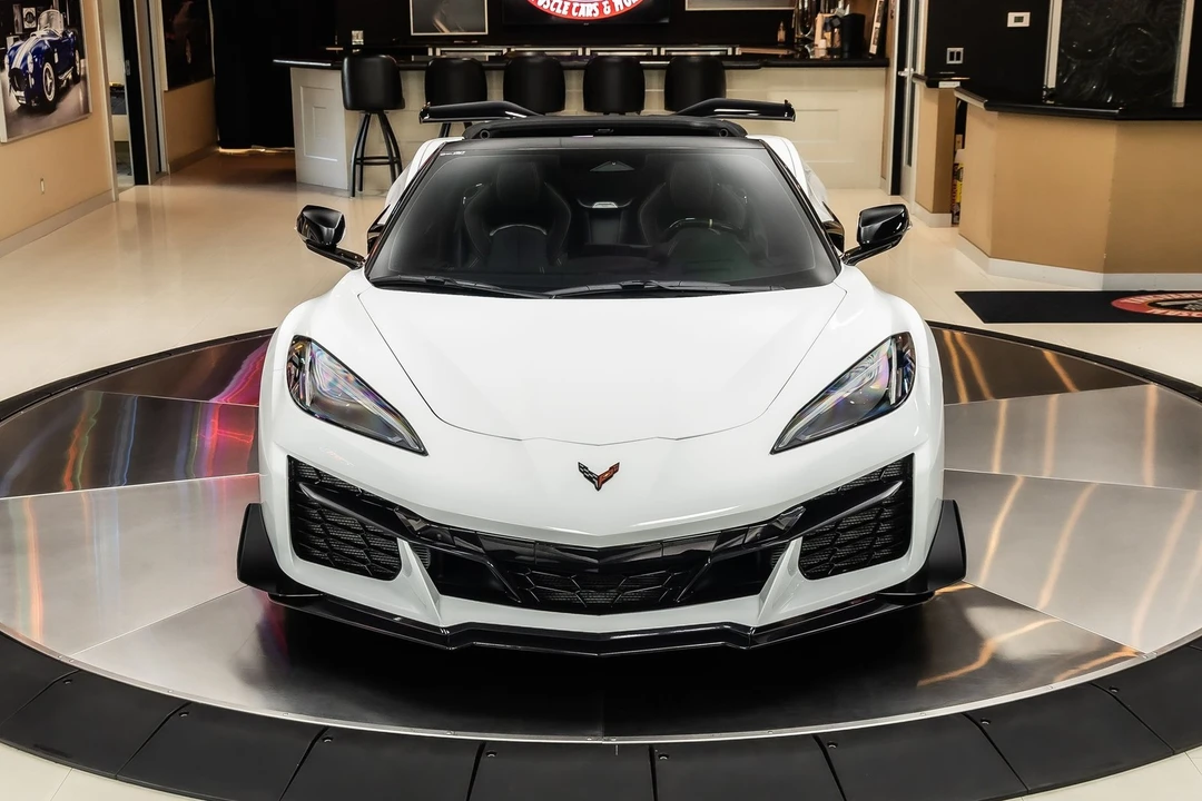 2025 Chevrolet Corvette C8 Z06 - Image 7 of 24