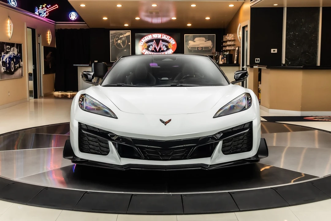 2025 Chevrolet Corvette C8 Z06 - Image 6 of 24