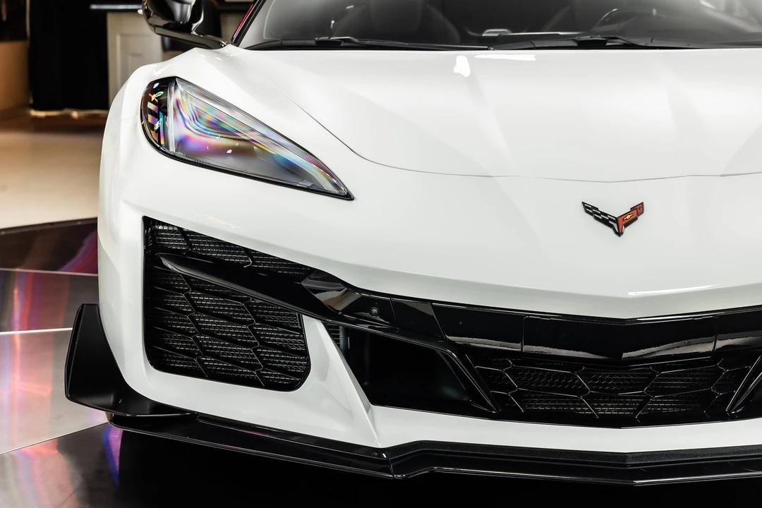 2025 Chevrolet Corvette C8 Z06 - Image 19 of 24